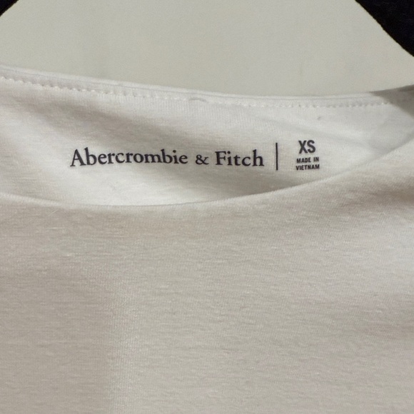 Abercrombie & Fitch White Long Sleeve Bodysuit - Picture 2 of 3